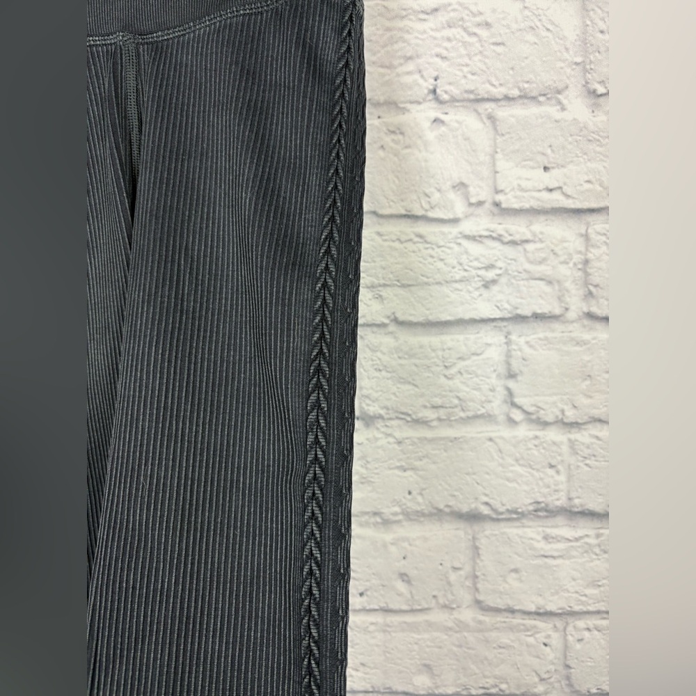 NWT OFFLINE By Aerie Big Chill Seamless Legging size S - Picture 5 of 10